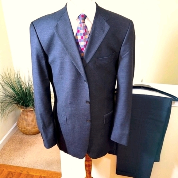 Joseph Abboud Modern Fit Suit - Picture 3 of 9